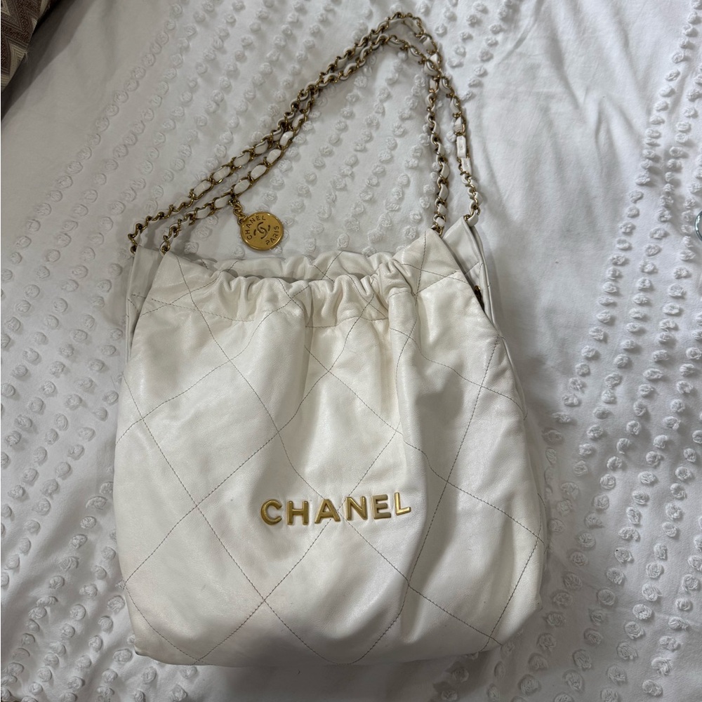 Chanel 22 Size small